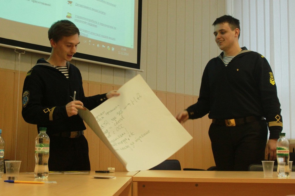 giYC12ZnO8A
